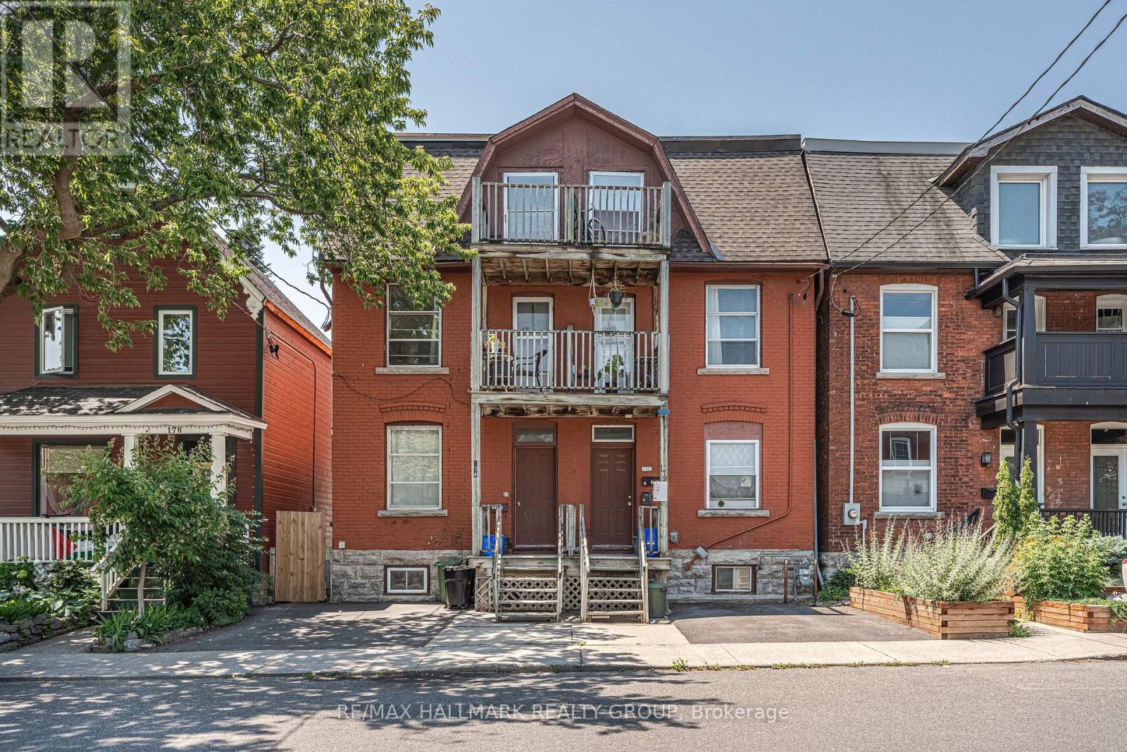 174 ARTHUR STREET - 1