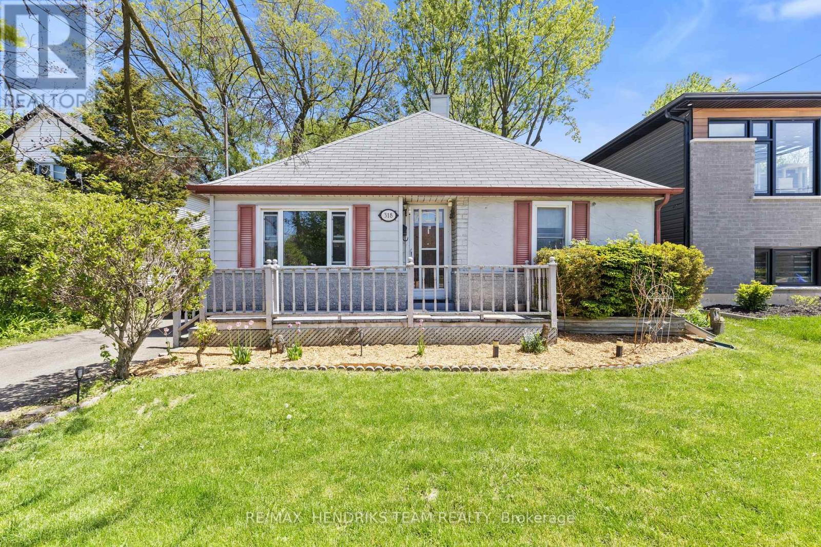 318 AQUEDUCT STREET - 1