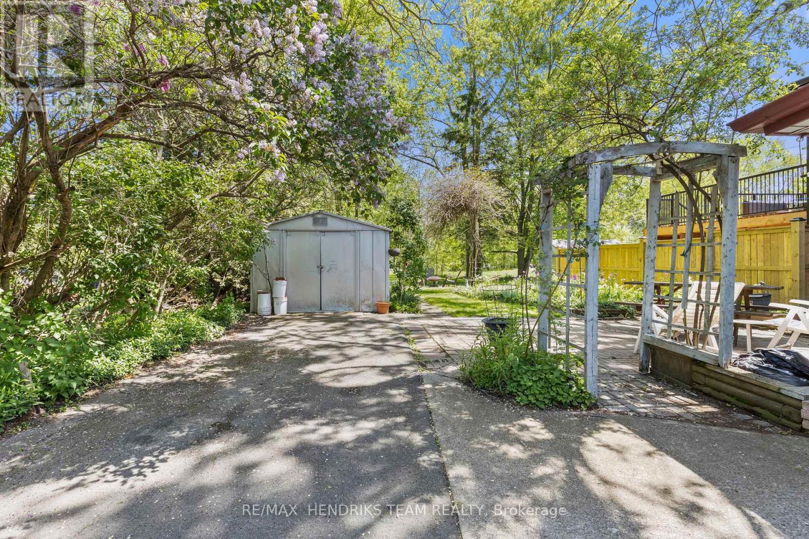 318 AQUEDUCT STREET - 19