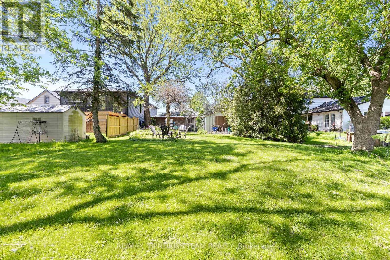 318 AQUEDUCT STREET - 22