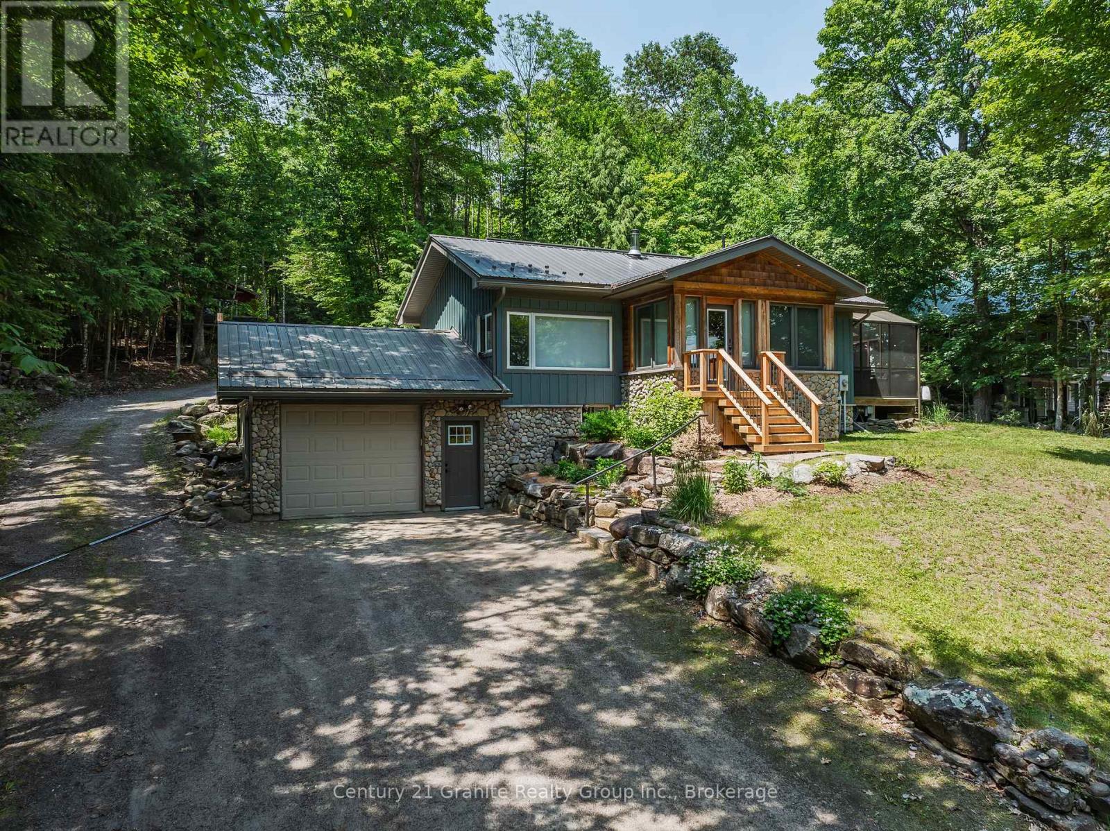 1283 WONDERLAND ROAD - 1