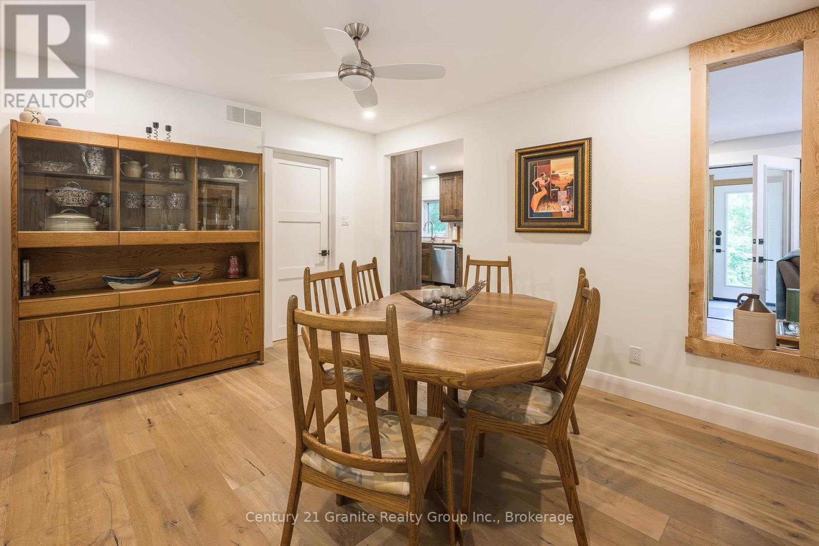 1283 WONDERLAND ROAD - 18