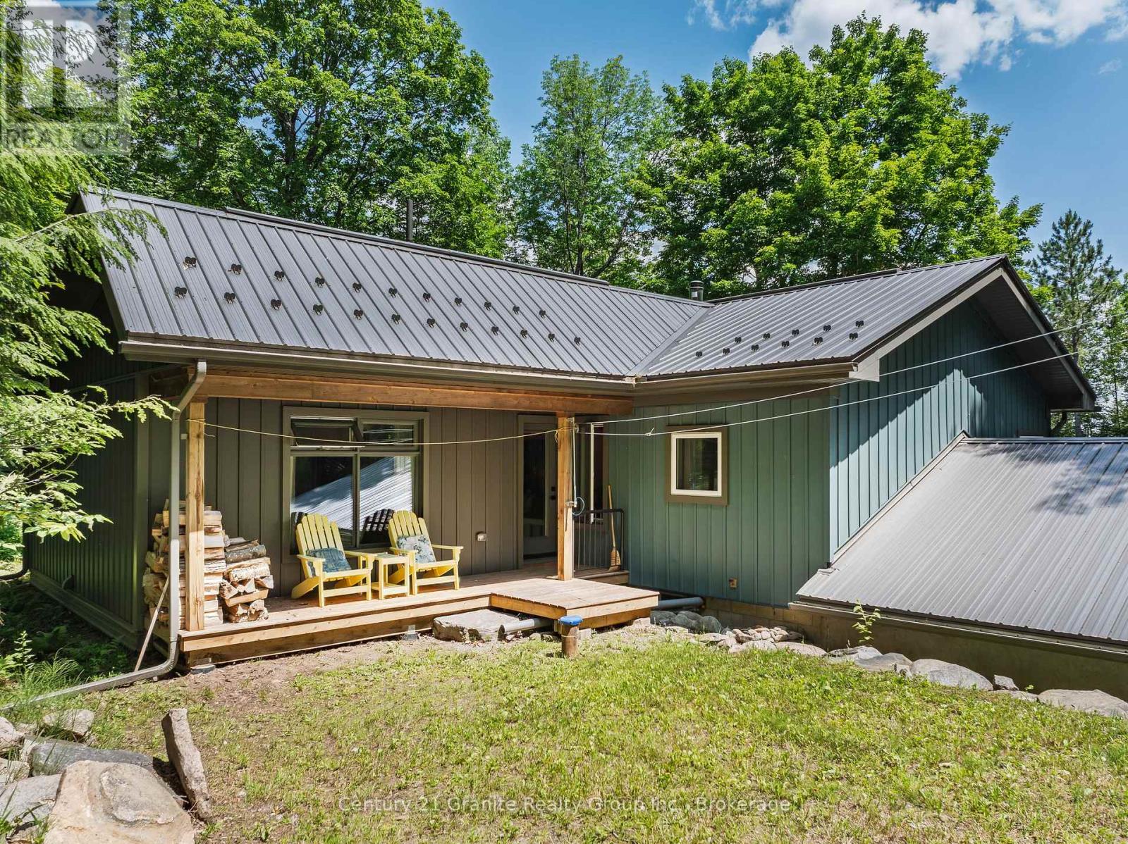 1283 WONDERLAND ROAD - 19