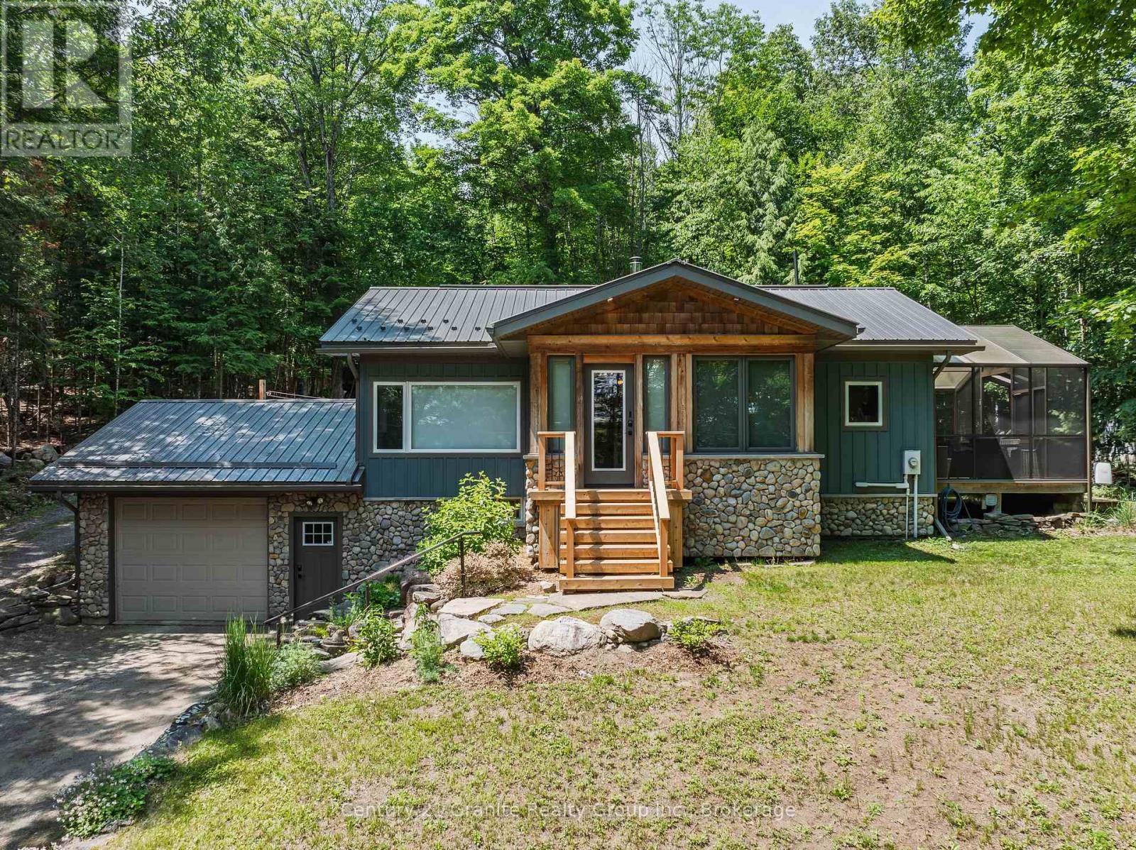 1283 WONDERLAND ROAD - 40