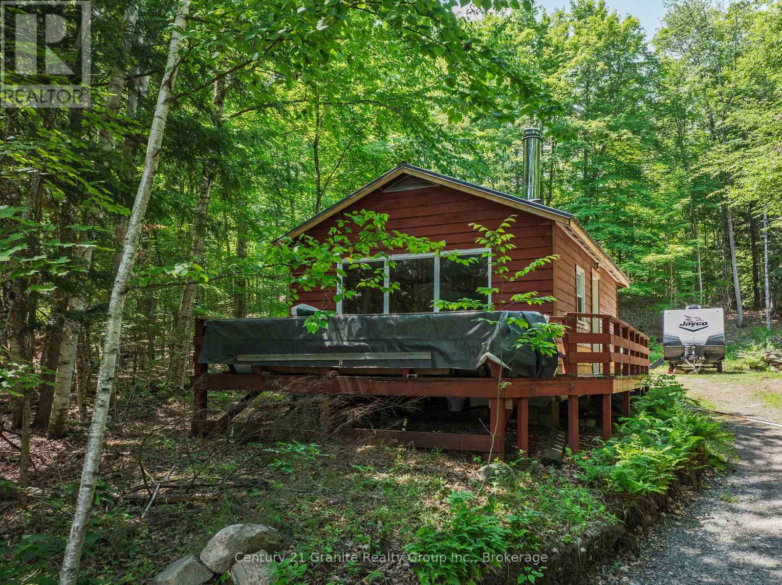 1283 WONDERLAND ROAD - 42