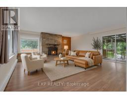 Primary Bedroom - 5373 Aurora Road, Whitchurch Stouffville, ON L4A7X4 Photo 11