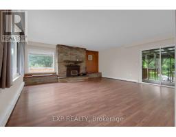 Bedroom 2 - 5373 Aurora Road, Whitchurch Stouffville, ON L4A7X4 Photo 12