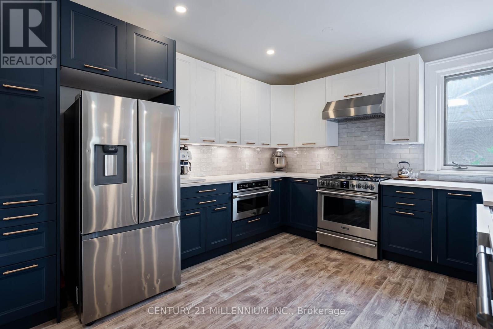 20 ALEXANDER STREET - Image 13