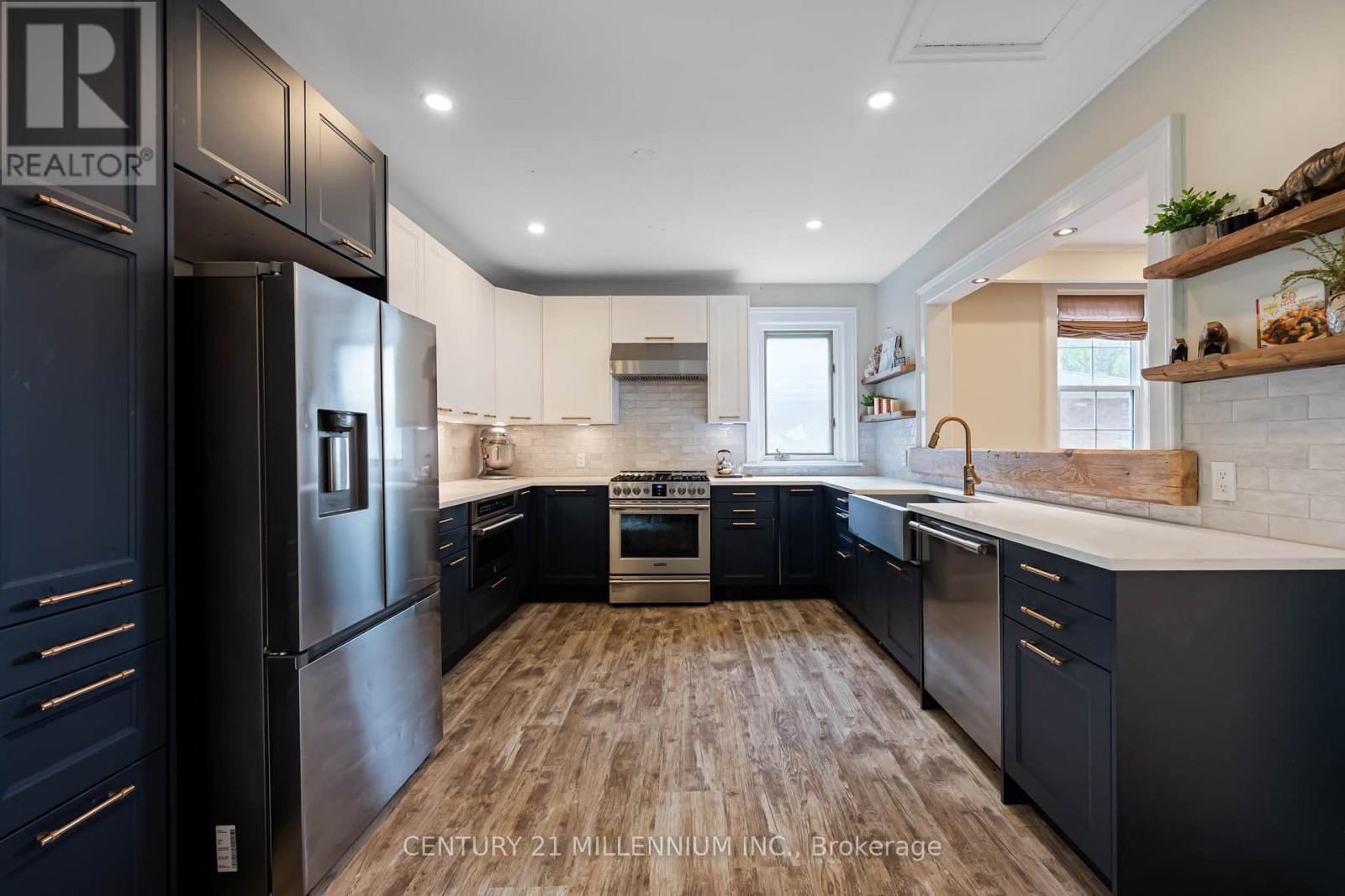 20 ALEXANDER STREET - Image 14