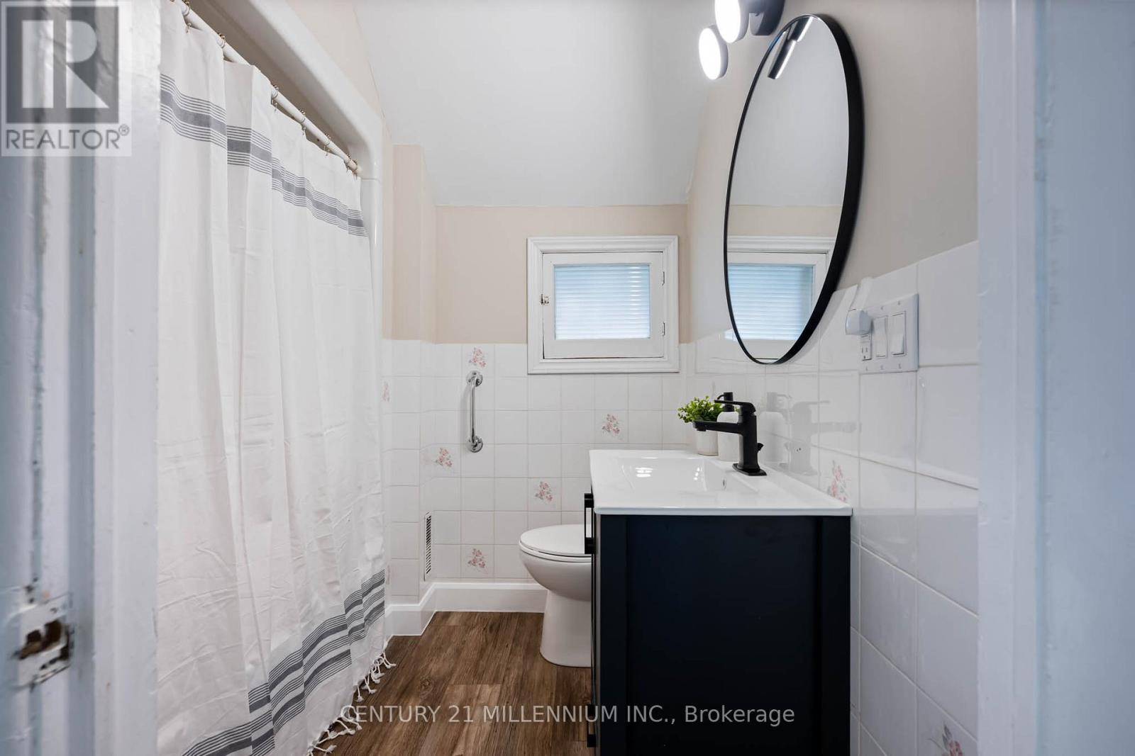 20 ALEXANDER STREET - Image 23