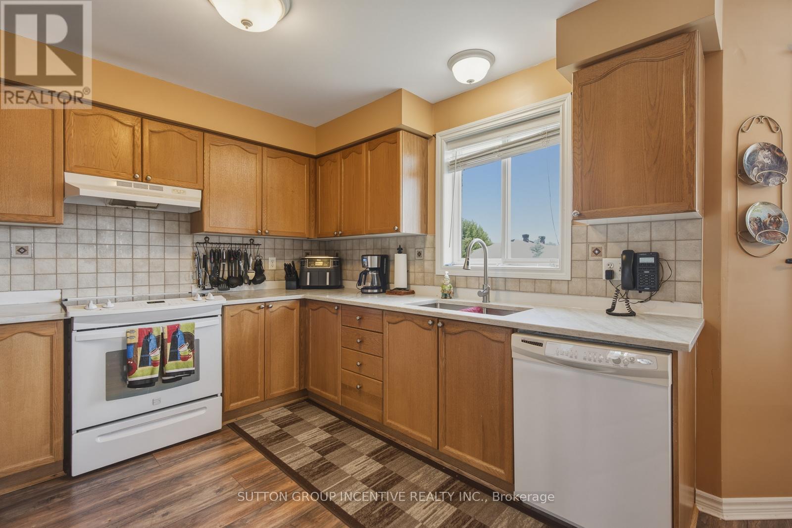 70 SHALOM WAY - 16