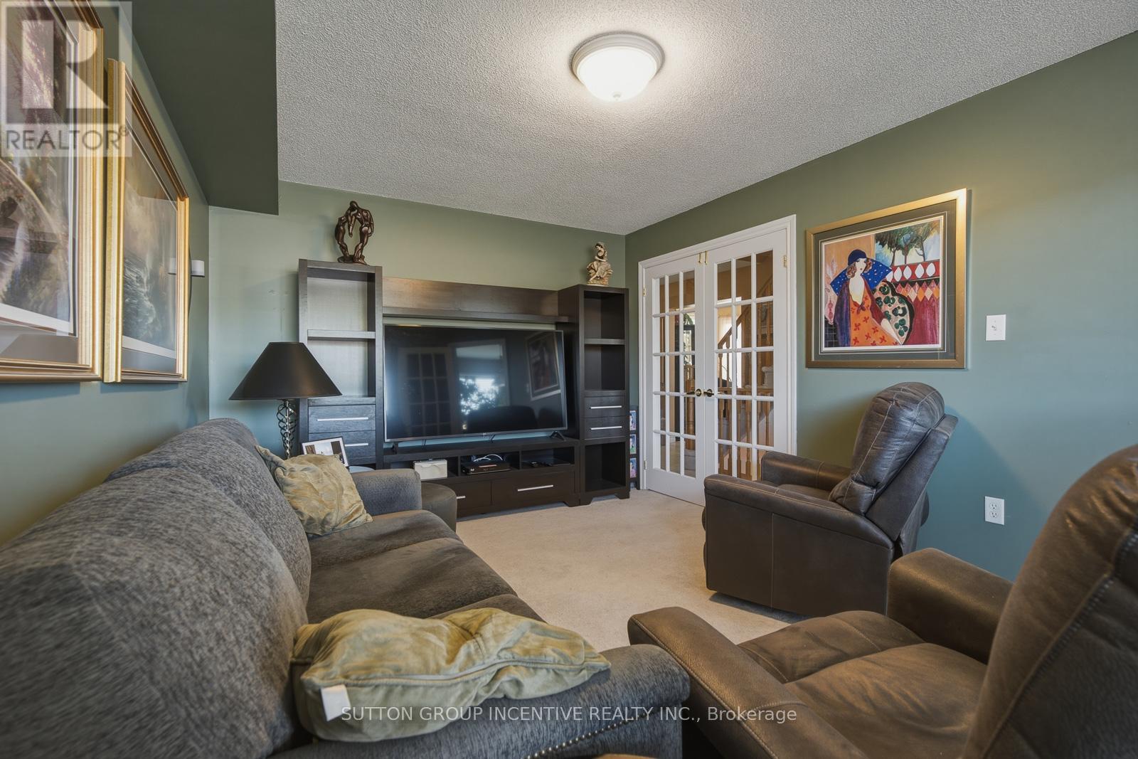 70 SHALOM WAY - 29