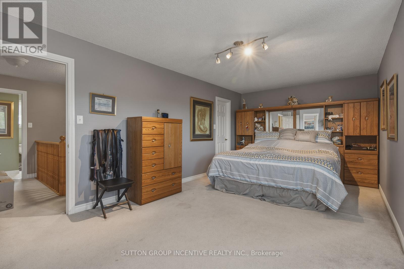 70 SHALOM WAY - 33