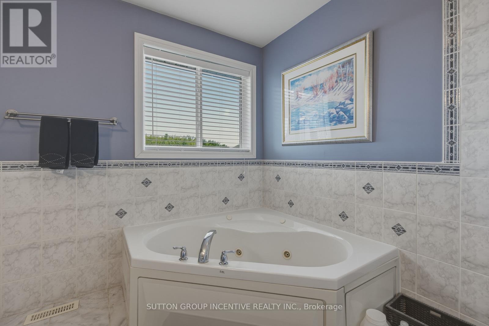 70 SHALOM WAY - 38
