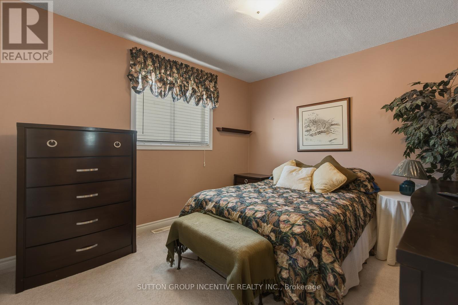 70 SHALOM WAY - 43