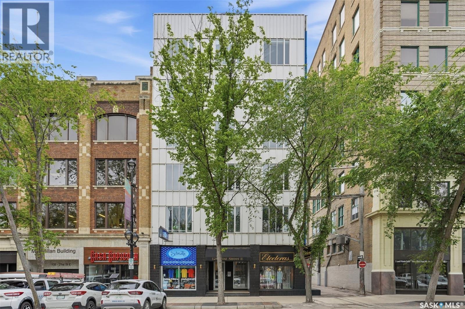 129 21st STREET E - photo 2