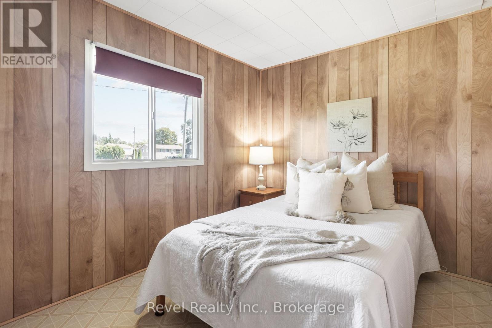 144 STARR BOULEVARD - 21