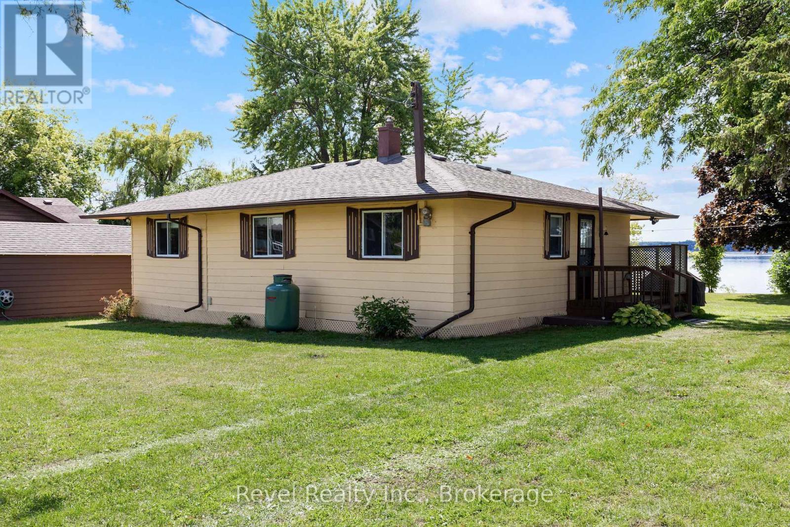 144 STARR BOULEVARD - 4