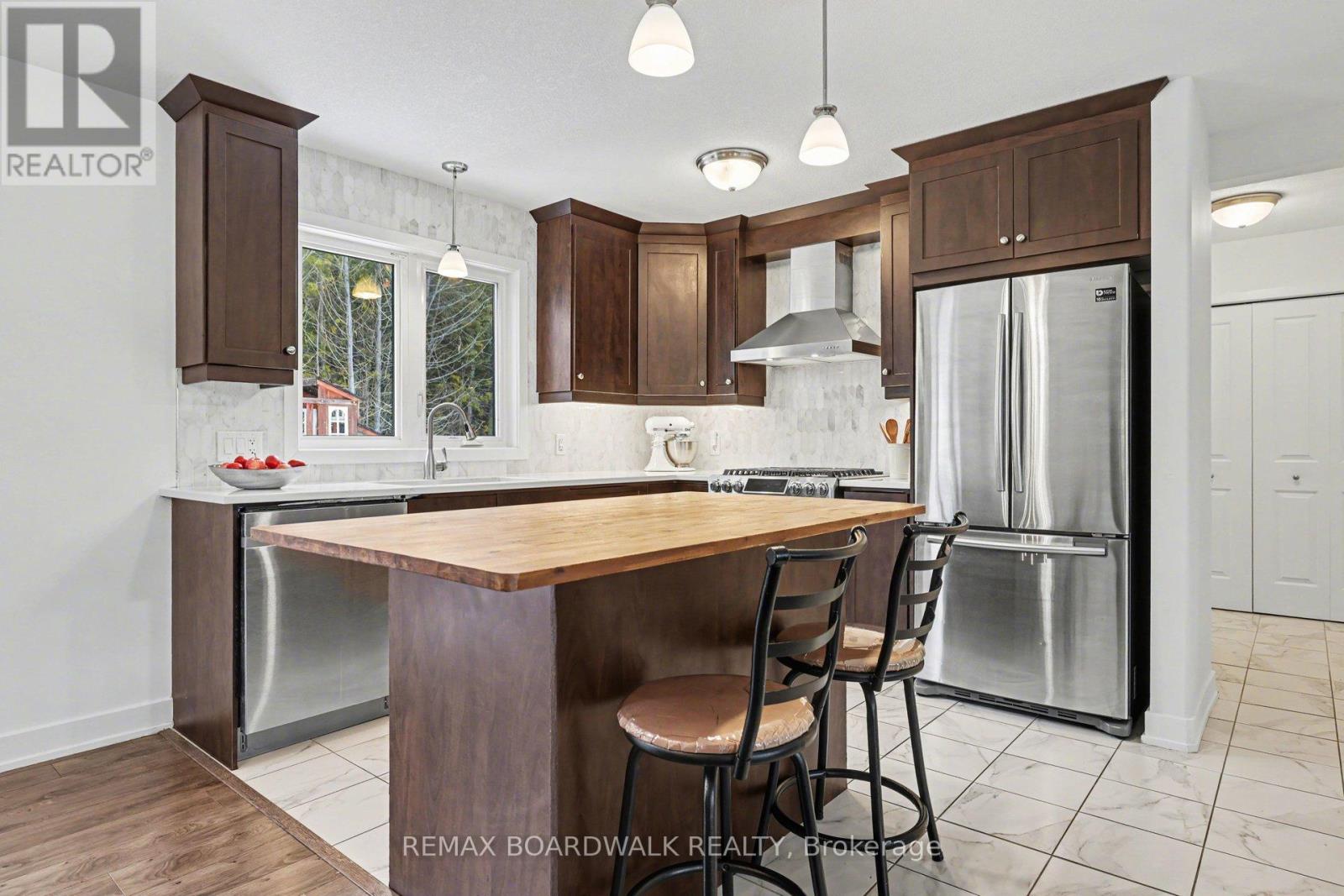 264 EJS LANE - 8