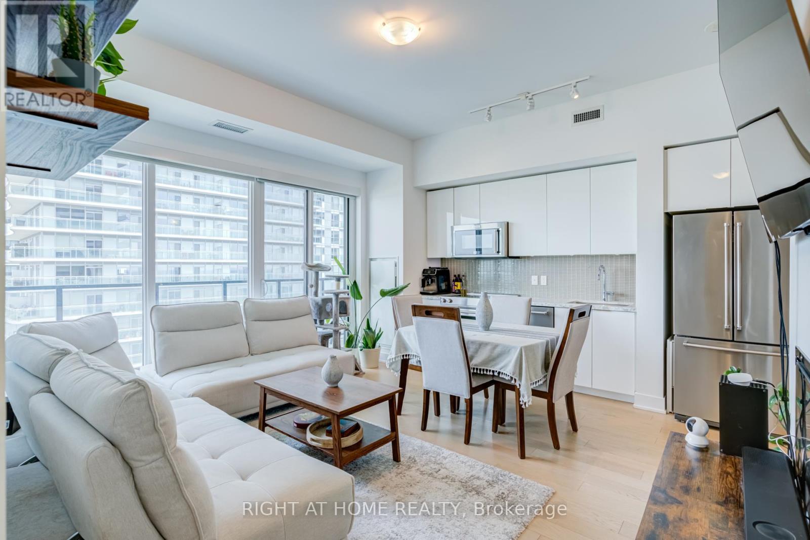 #1413 30 SHORE BREEZE DRIVE - 11