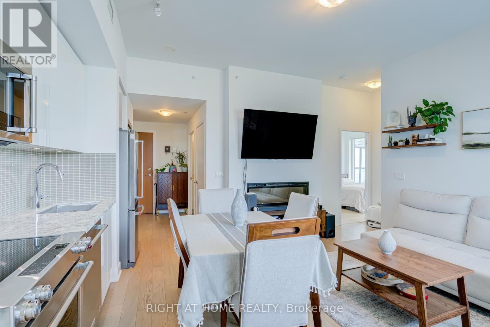 #1413 30 SHORE BREEZE DRIVE - 12
