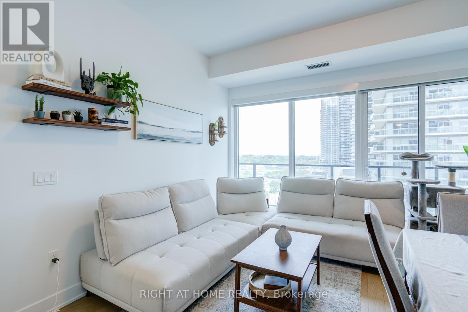#1413 30 SHORE BREEZE DRIVE - 16