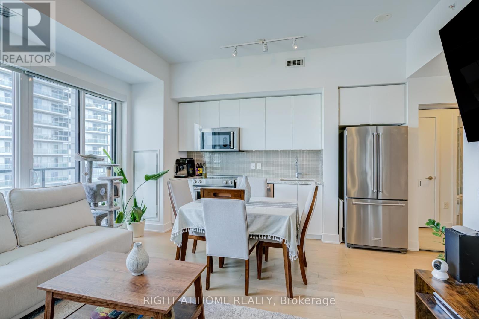 #1413 30 SHORE BREEZE DRIVE - 17