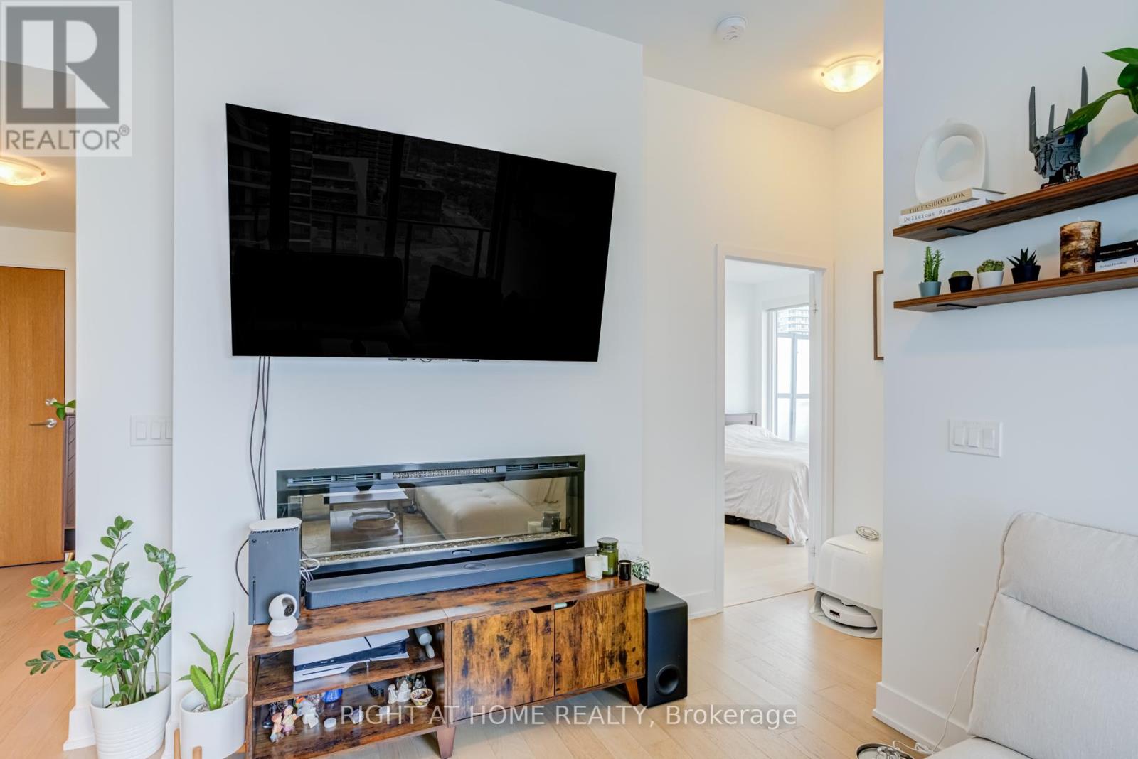 #1413 30 SHORE BREEZE DRIVE - 22
