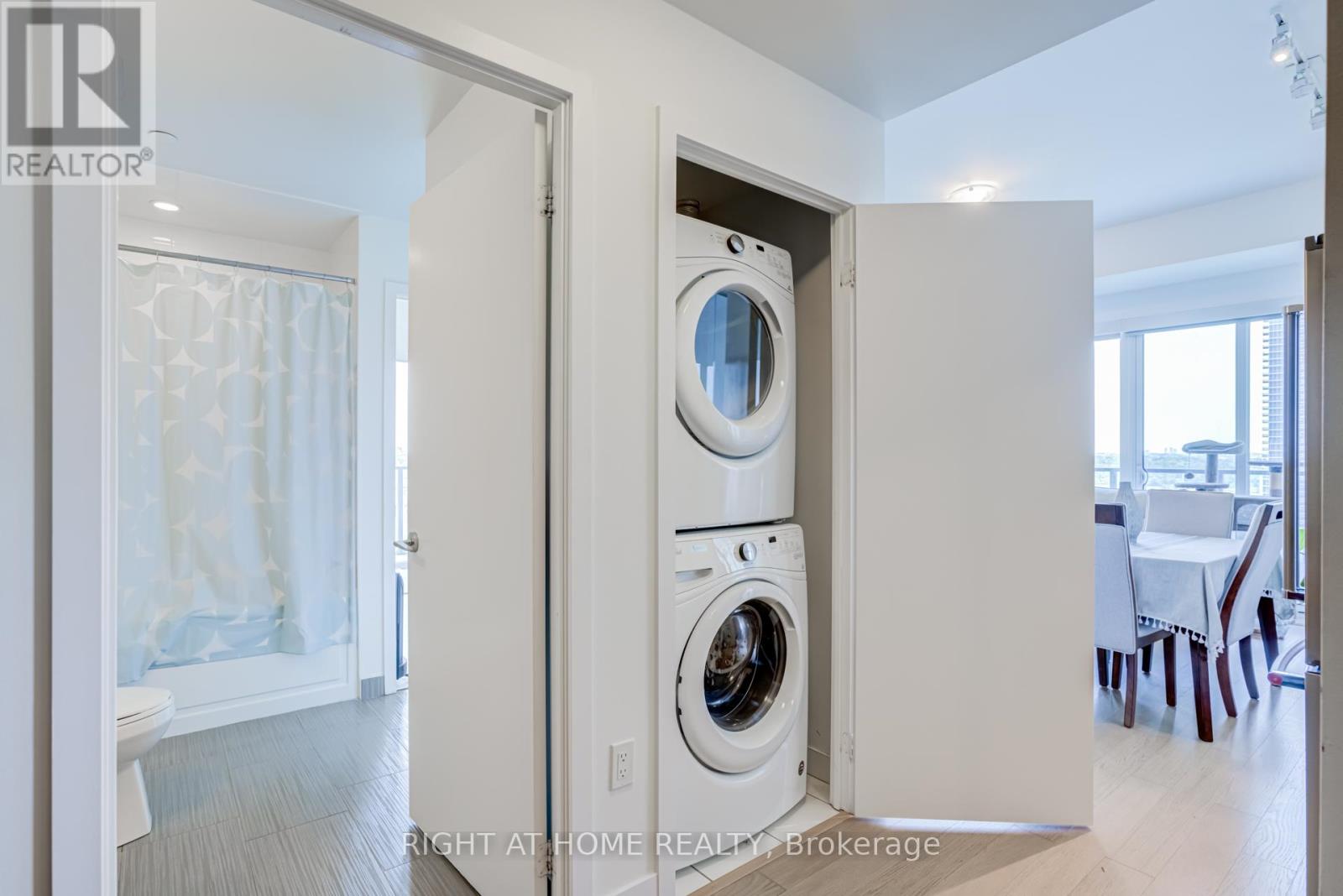 #1413 30 SHORE BREEZE DRIVE - 32