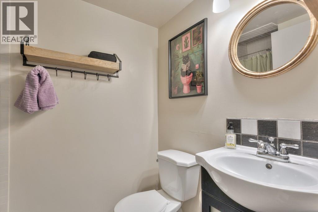 1745 Hollywood Road S - 23