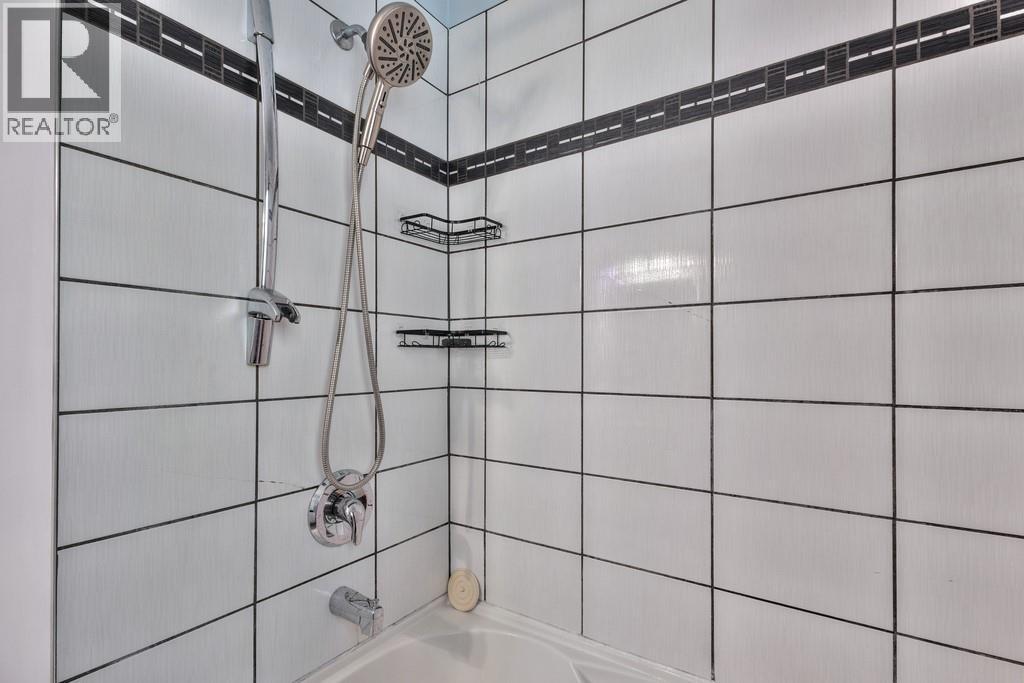 1745 Hollywood Road S - 14