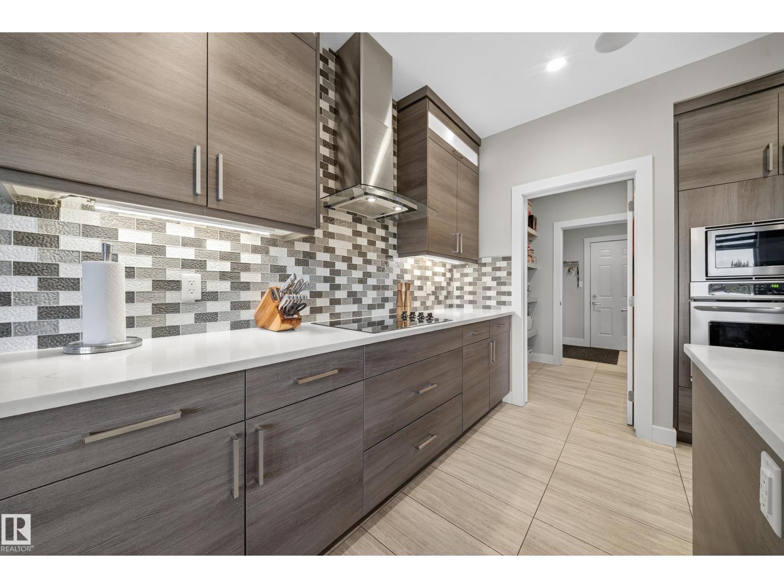 5553 POIRIER WY - 11