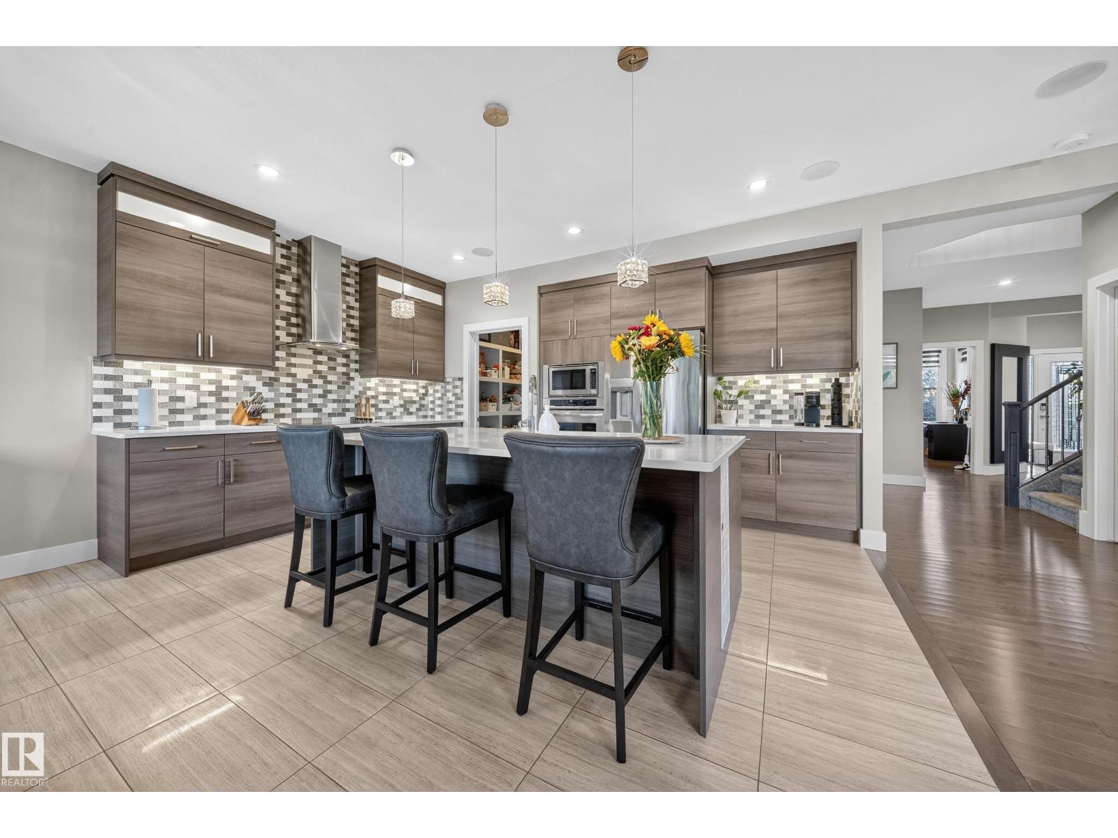 5553 POIRIER WY - 17