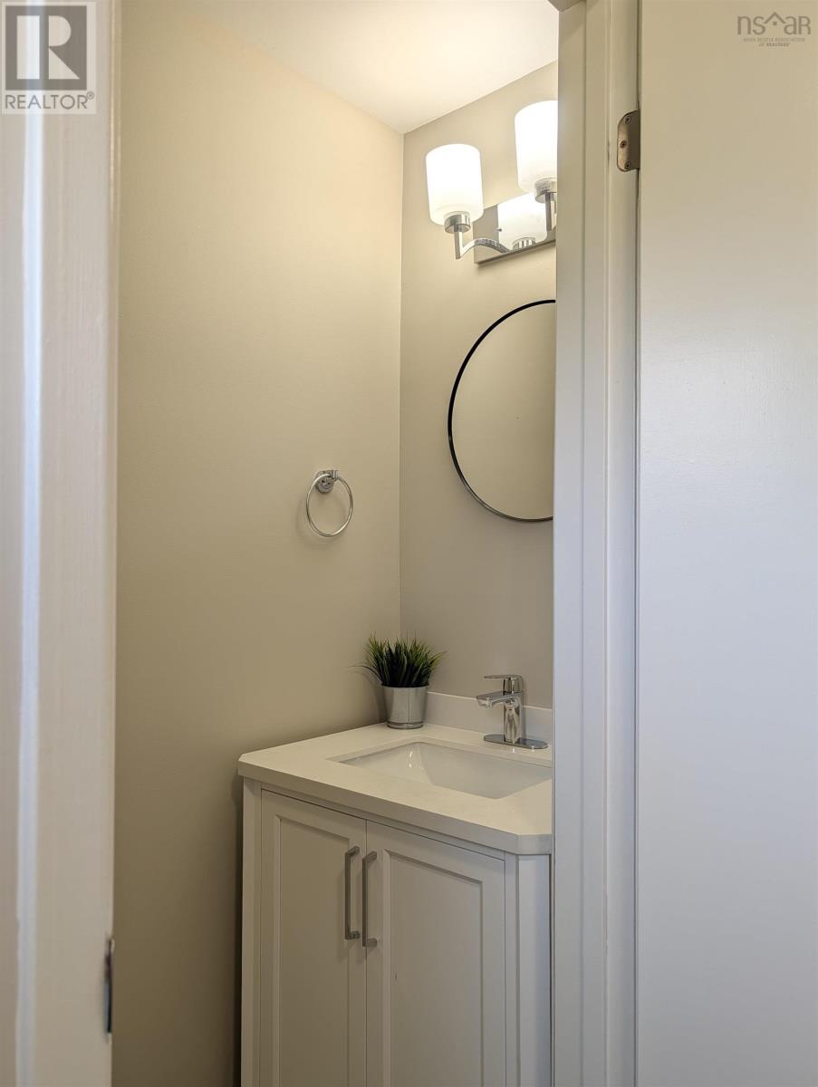 #615 6 Blomidon Terrace - 17