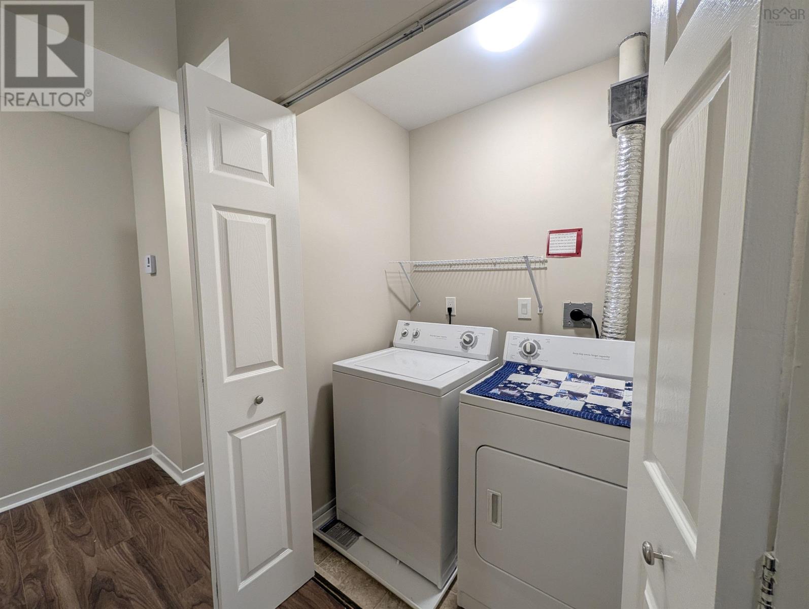#615 6 Blomidon Terrace - 30