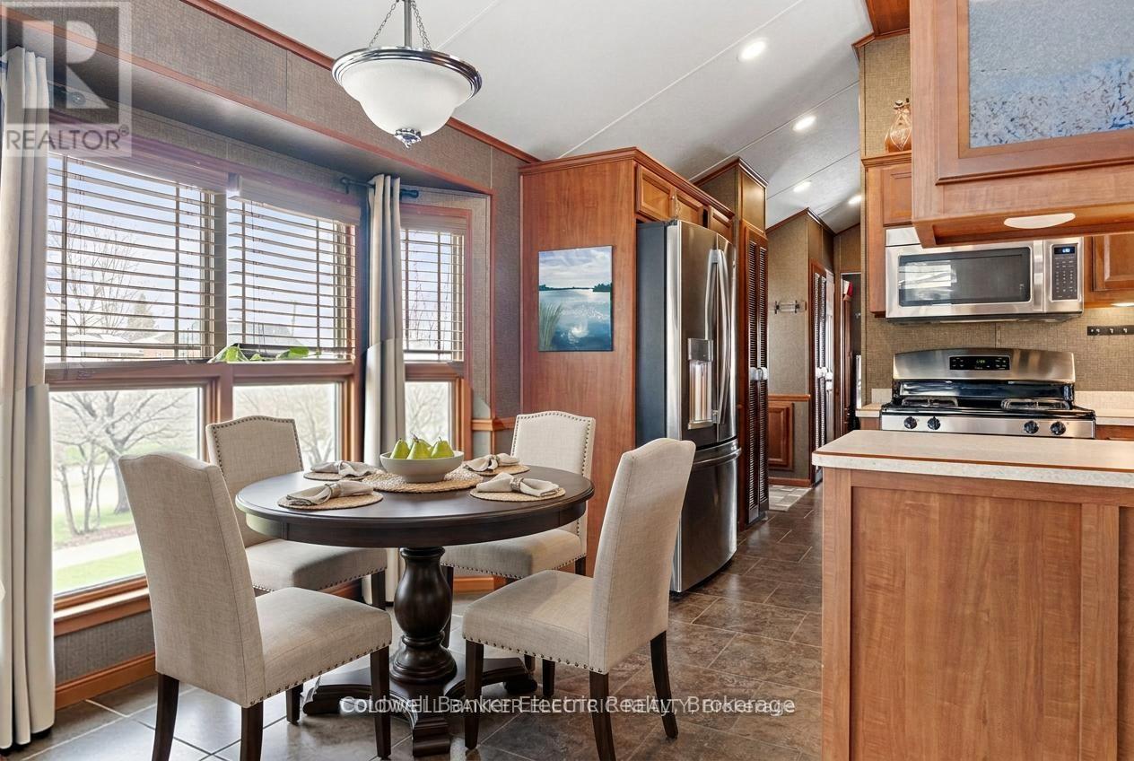 #485B 5139 HALSTEAD BEACH ROAD - 2