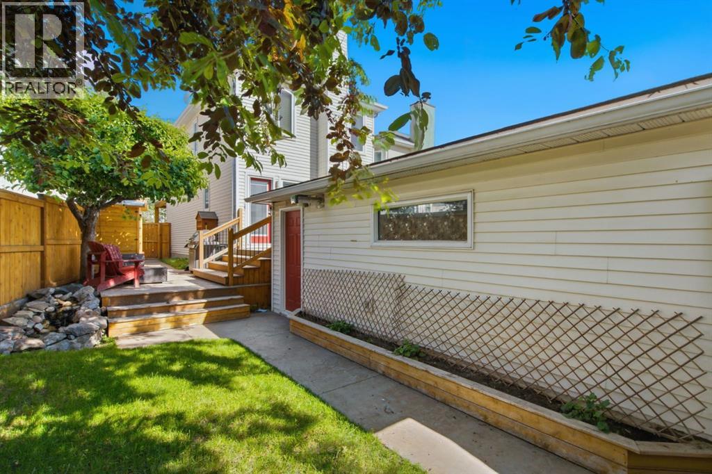 227 Coachway Road SW — photo 43