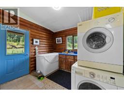 8572 Yellowhead Highway S, Little Fort, BC V0E2C0 Photo 15