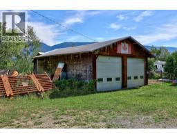 8572 Yellowhead Highway S, Little Fort, BC V0E2C0 Photo 35