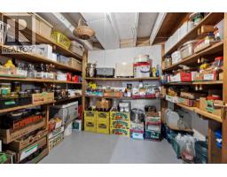 8572 Yellowhead Highway S, Little Fort, BC V0E2C0 Photo 23