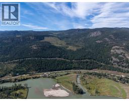 8572 Yellowhead Highway S, Little Fort, BC V0E2C0 Photo 49