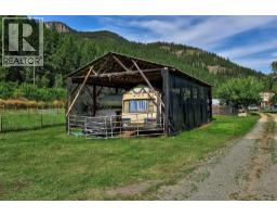 8572 Yellowhead Highway S, Little Fort, BC V0E2C0 Photo 40