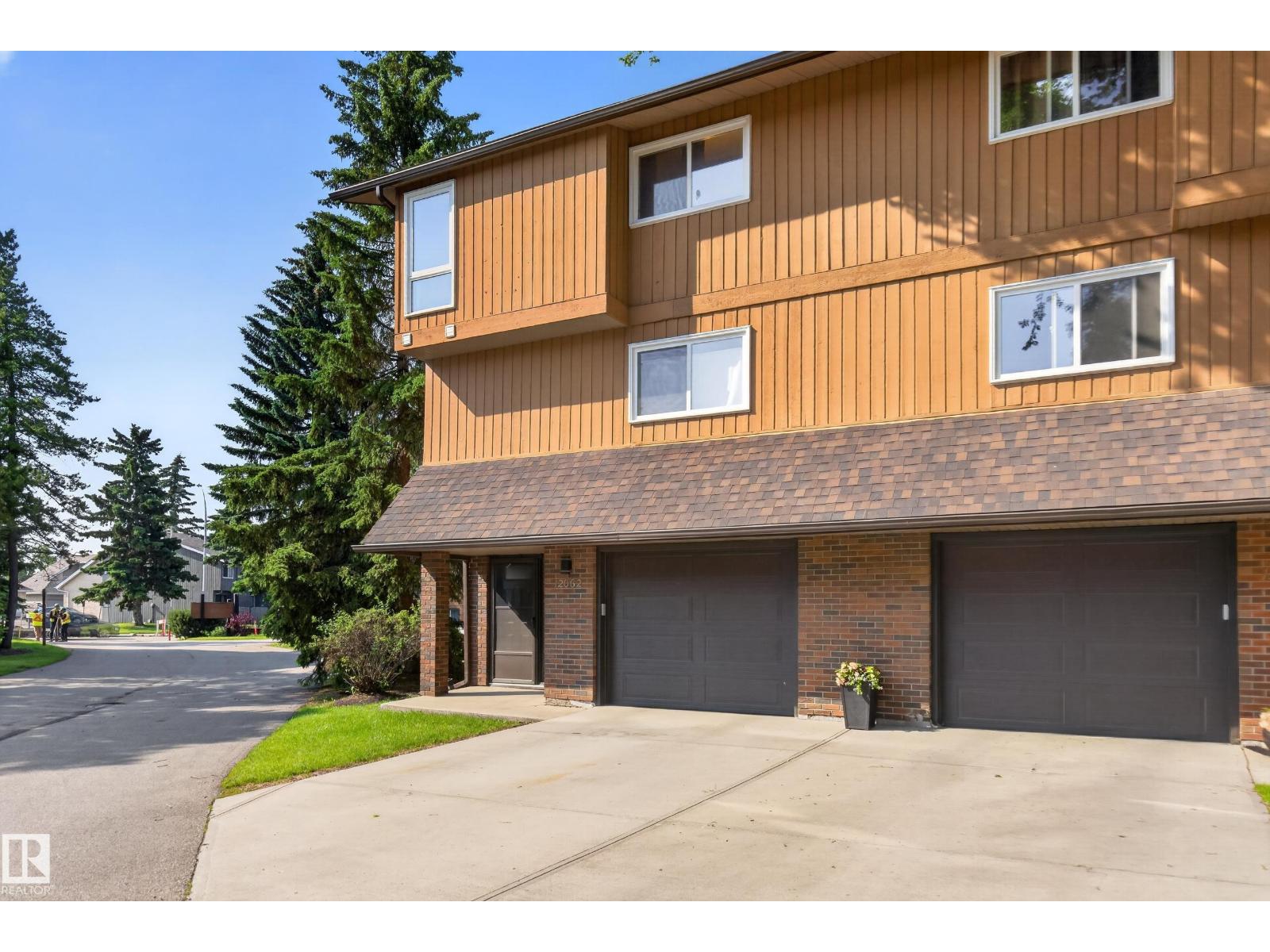 12062 157 AV NW - 37