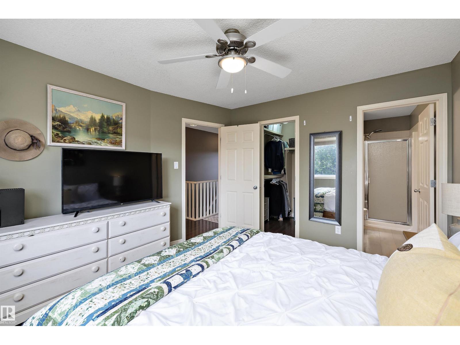 33 LAMPLIGHT DR — photo 25
