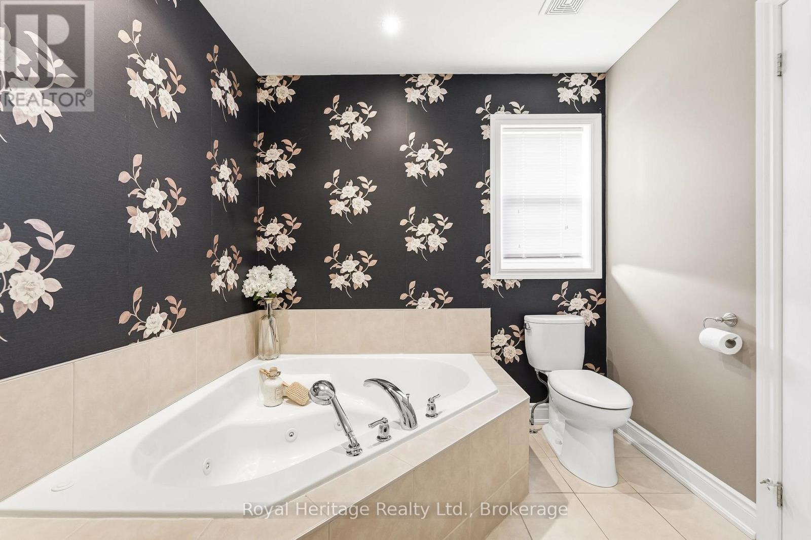2 CORTLAND WAY - 21