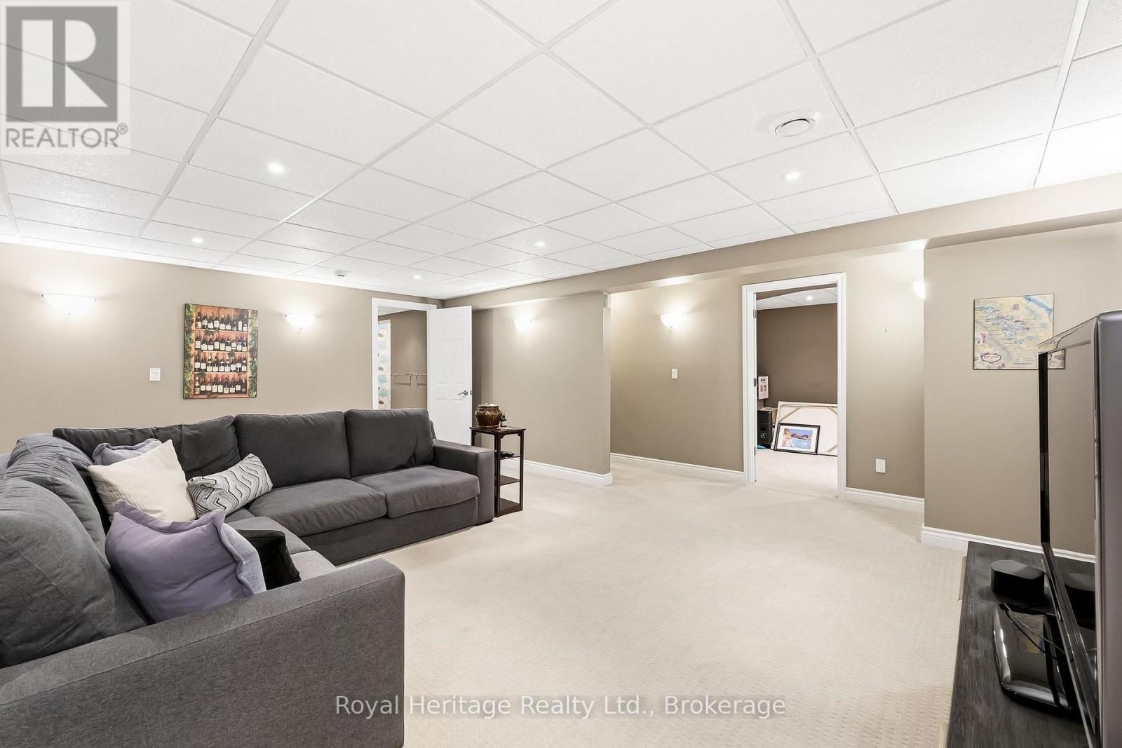 2 CORTLAND WAY - 28