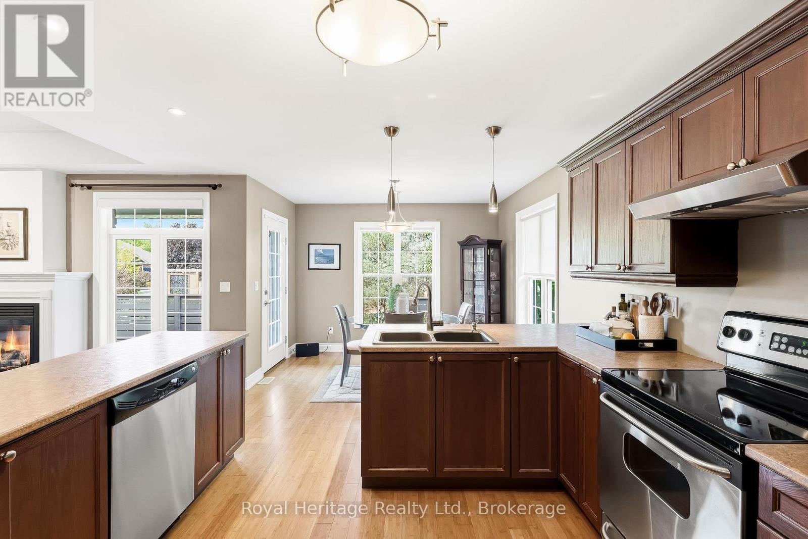 2 CORTLAND WAY - 15
