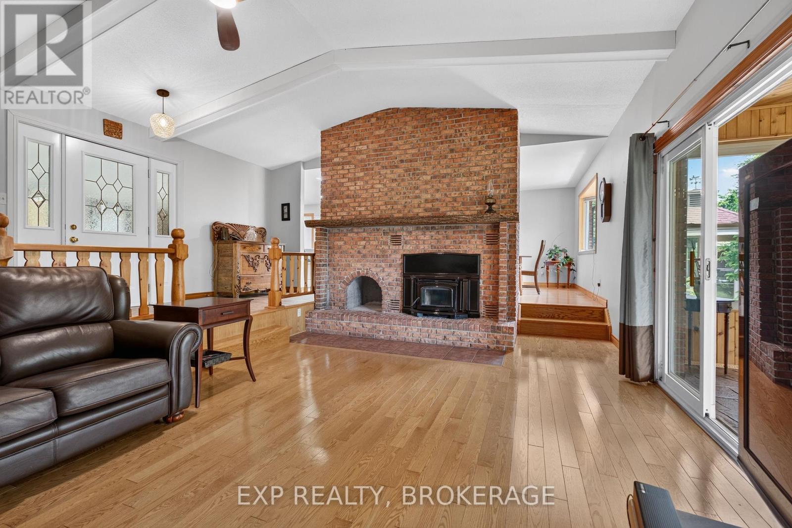 1926 CENTREVILLE ROAD - 26