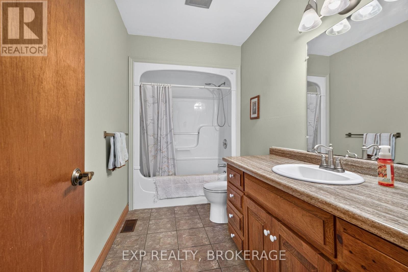 1926 CENTREVILLE ROAD - 35