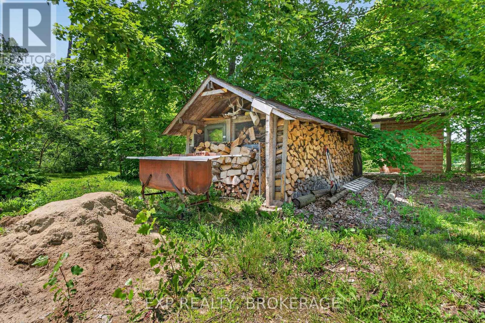 1926 CENTREVILLE ROAD - 42